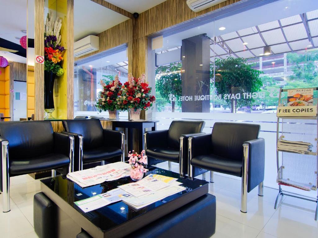 Eight Days Boutique Hotel - Mount Austin Johor Bahru Extérieur photo