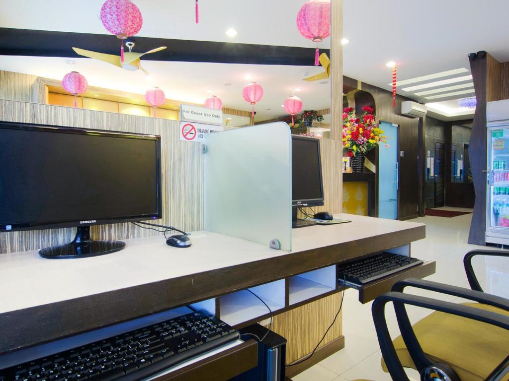 Eight Days Boutique Hotel - Mount Austin Johor Bahru Extérieur photo