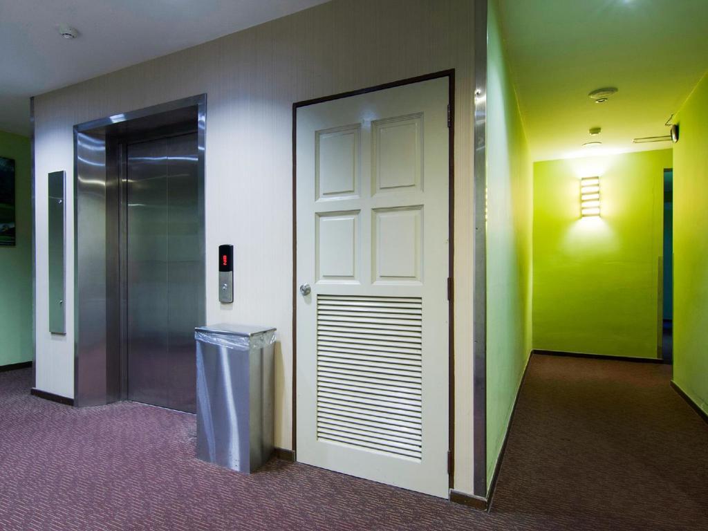 Eight Days Boutique Hotel - Mount Austin Johor Bahru Extérieur photo