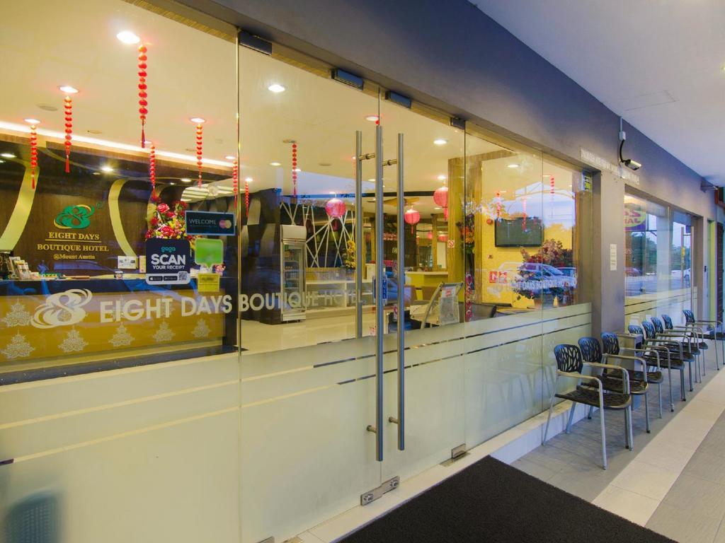 Eight Days Boutique Hotel - Mount Austin Johor Bahru Extérieur photo